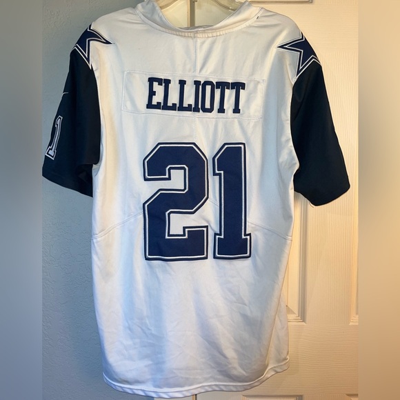 NFL Dallas Cowboys Jersey 21 Ezekiel Elliot Size Medium - Picture 2 of 5